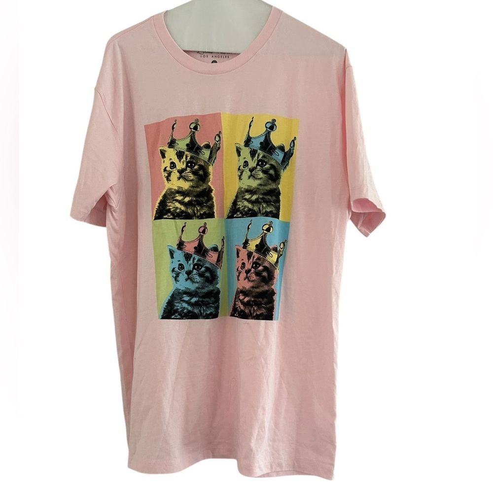 Lotus Fashion LA Pink "Kittens with Crowns" Pop Art Graphic Tee - Size L